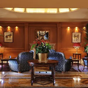 https://manzoni-milan.it-lombardy.com