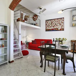 oltrarno-home-silvia-florence.it-tuscanyhotel.com/
